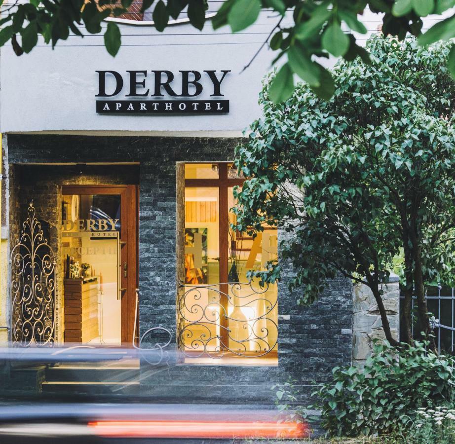 Derby Apart Hotel アルバ・ユリア エクステリア 写真